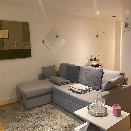 Beautiful 1 Bedroom Flat